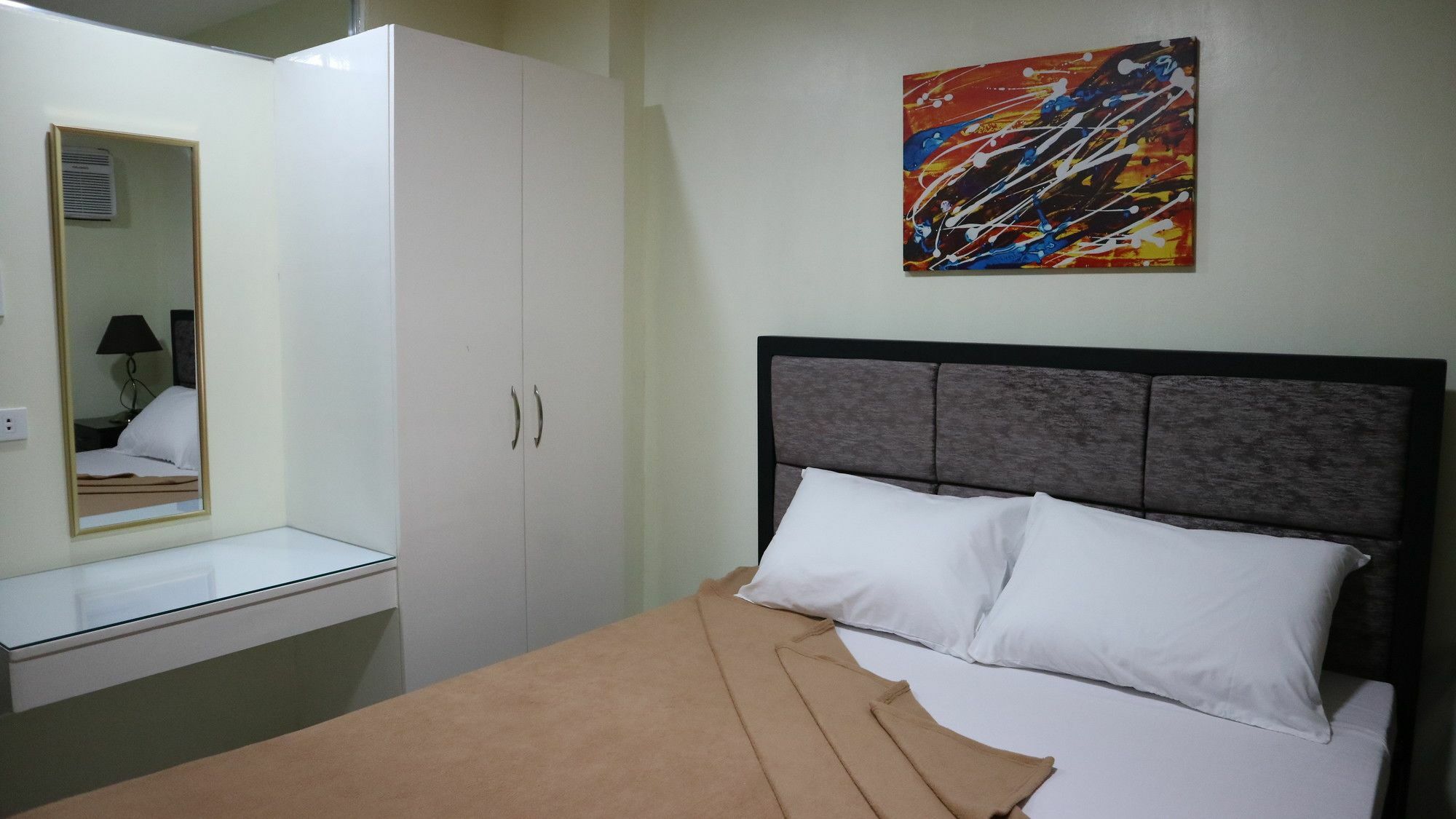 Doniti Suites And Events Place Mandaluyong Eksteriør billede