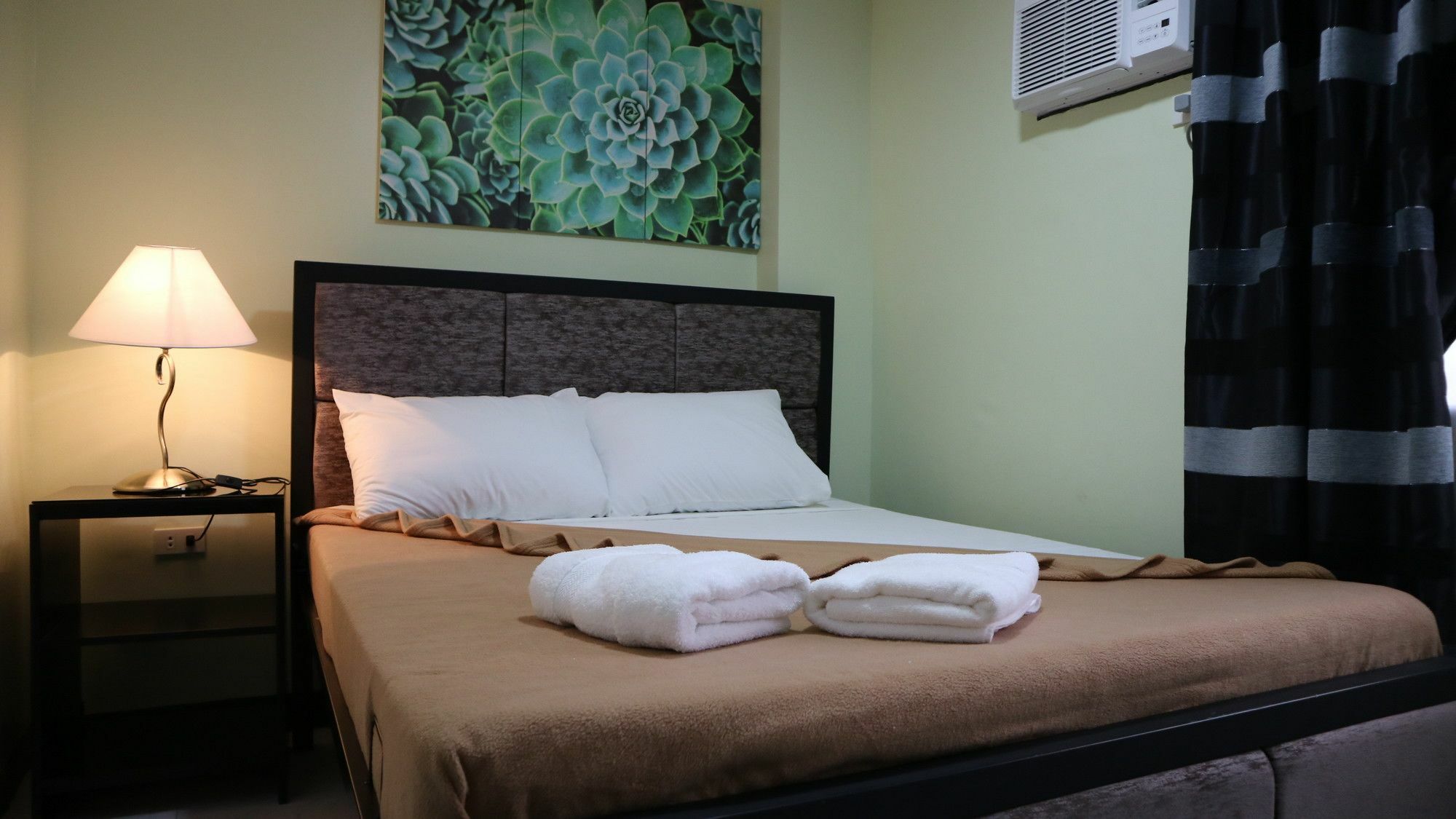 Doniti Suites And Events Place Mandaluyong Eksteriør billede